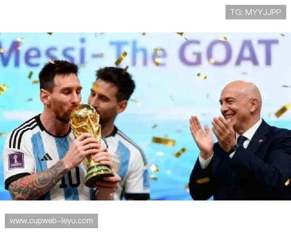 梅西世界杯决赛惊艳表现，带领阿根廷捧杯实现梦想